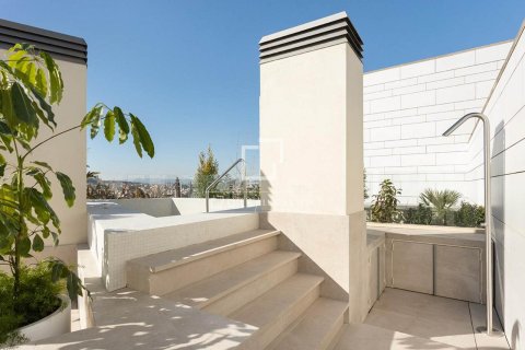 Penthouse w Barcelona, Hiszpania 4 sypialnie, 309 mkw. nr 150868 – zdjęcie 3