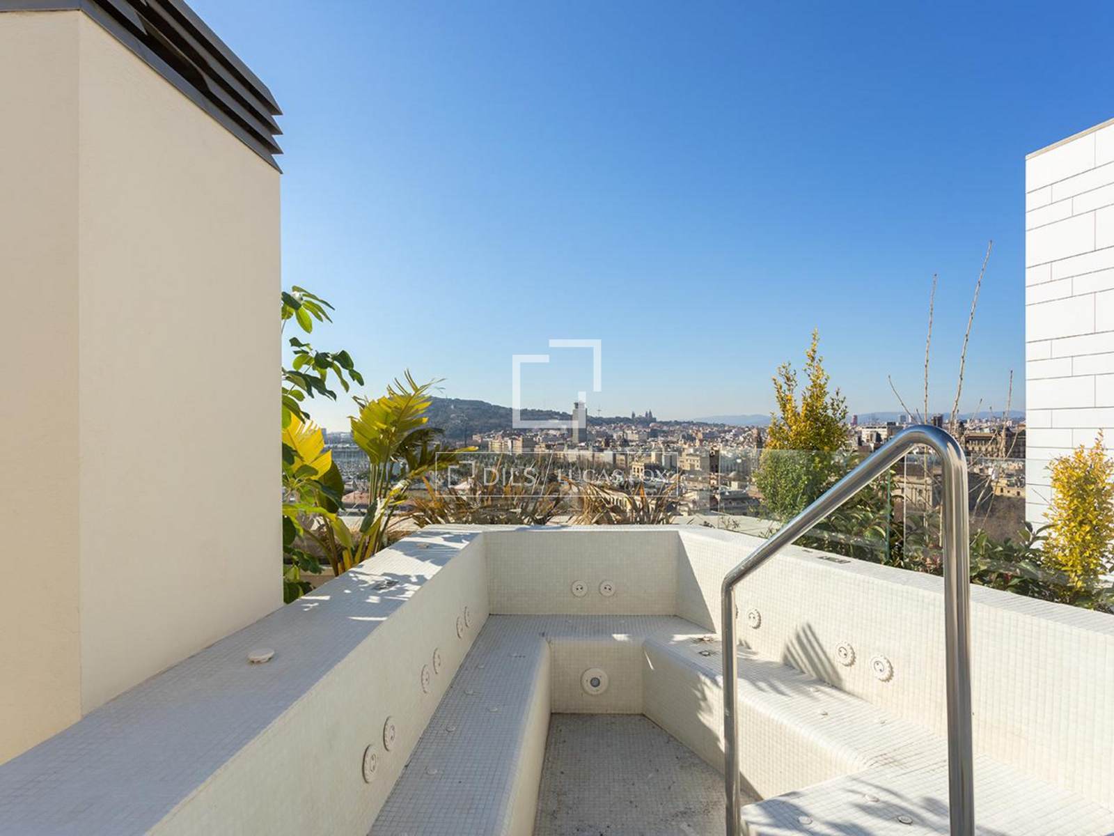 Attico a Barcelona, Spagna 4 camere da letto, 309 mq. N° 150868