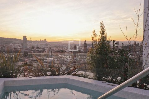 Penthouse w Barcelona, Hiszpania 4 sypialnie, 309 mkw. nr 150868
