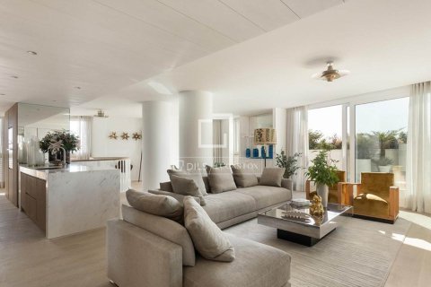 Penthouse w Barcelona, Hiszpania 4 sypialnie, 309 mkw. nr 150868 – zdjęcie 11