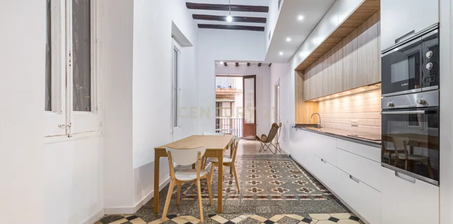 Apartamento en Barcelona, España 2 dormitorios, 99.17 m2 No. 168071