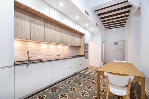 Apartamento en venta en Barcelona, España 2 dormitorios, 99.17 m2 No. 168071 - foto 2