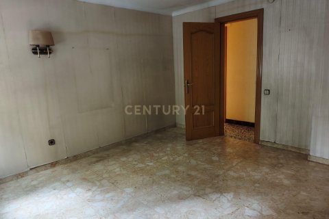 Apartament w L'Hospitalet de Llobregat, Barcelona, Hiszpania 3 sypialnie, 70 mkw. nr 168073 – zdjęcie 11