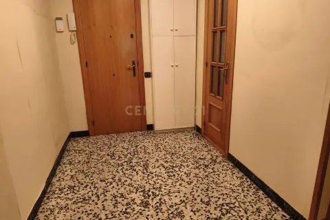 Apartament w L'Hospitalet de Llobregat, Barcelona, Hiszpania 3 sypialnie, 70 mkw. nr 168073 – zdjęcie 8