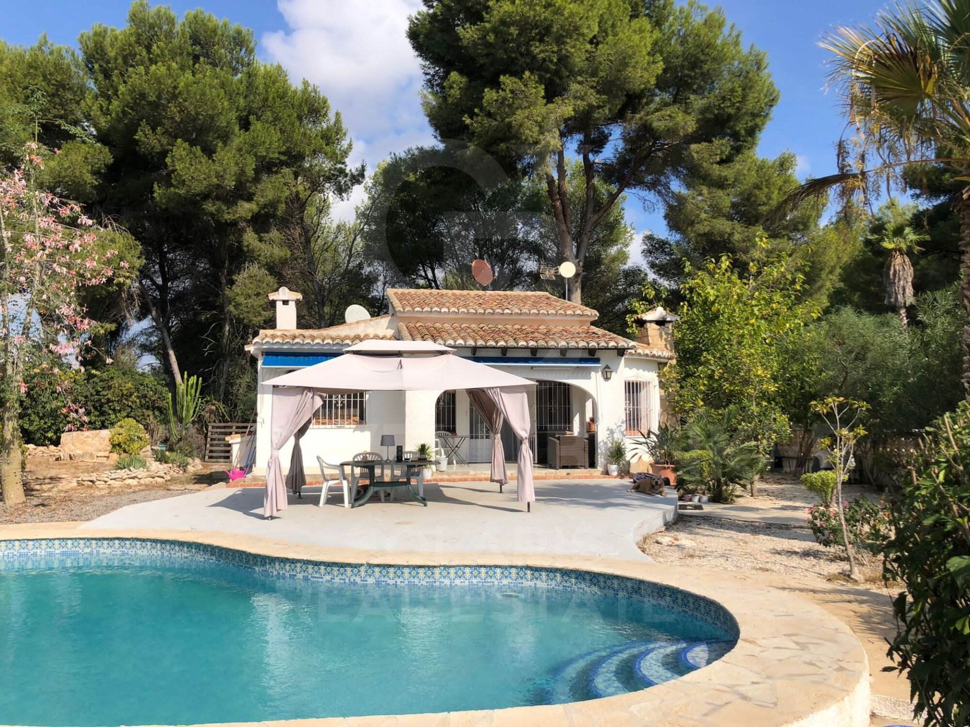 Villa en Moraira, Alicante, España 2 dormitorios, 115 m2 No. 178745
