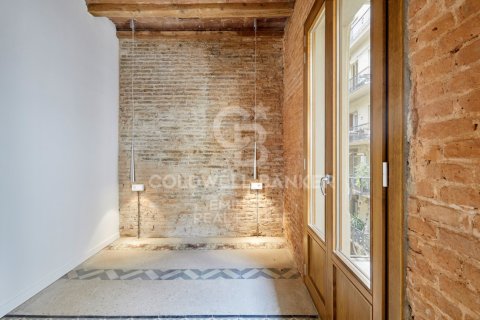 Apartment à vendre à Barcelona, Espagne, 1 chambre, 35 m2 No. 178739 - photo 13