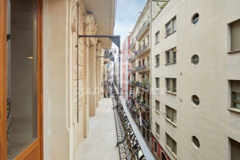 Apartment à vendre à Barcelona, Espagne, 1 chambre, 35 m2 No. 178739 - photo 19