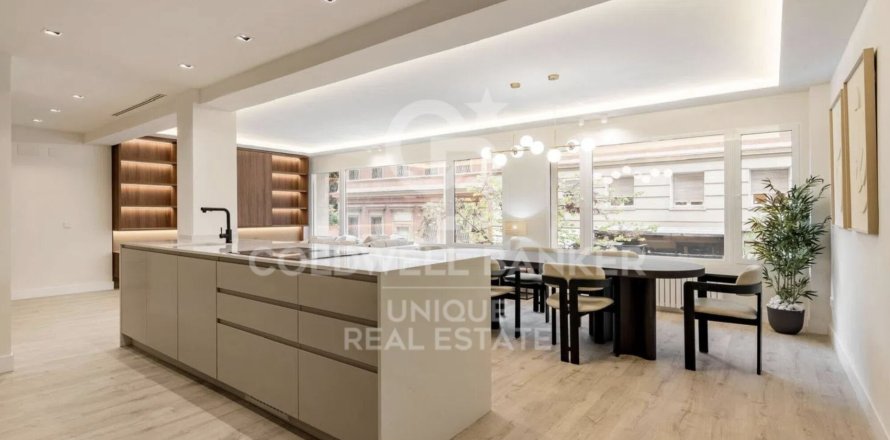 Wohnung in Madrid, Spanien 3 Schlafzimmer, 185 m2 Nr. 178744