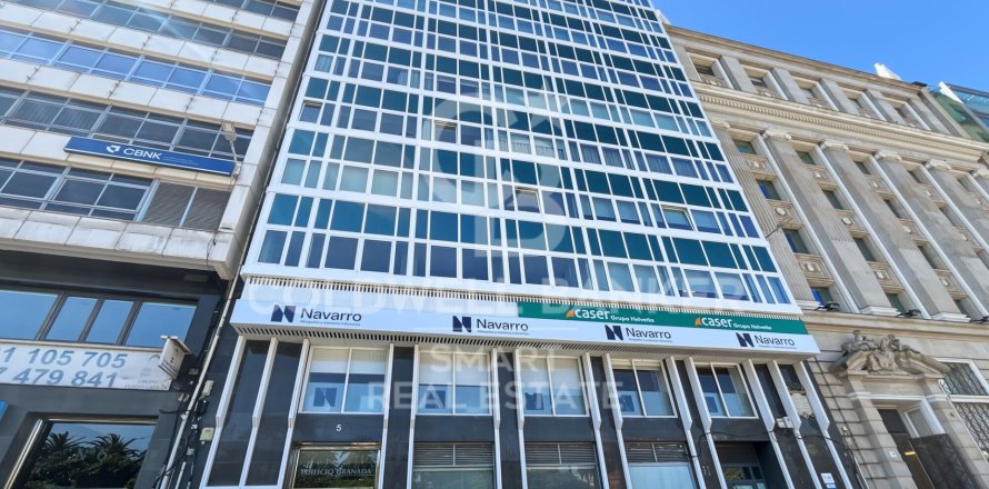 Apartment à A Coruna, Espagne 4 chambres, 153 m2 No. 178740