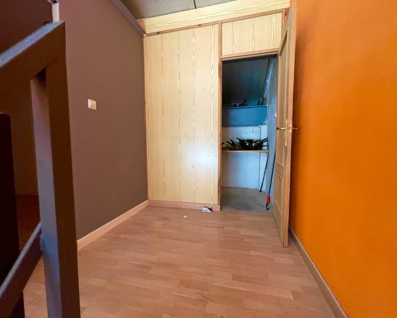Liikekiinteistö Algorfa, Alicante, Espanja 70 m2 No. 183934