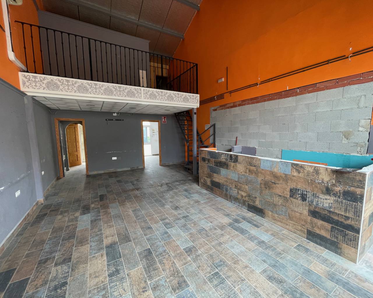 Liikekiinteistö Algorfa, Alicante, Espanja 70 m2 No. 183934