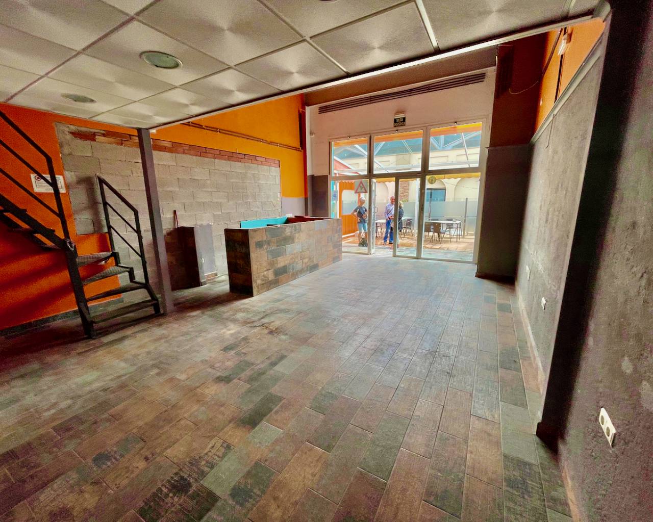 Liikekiinteistö Algorfa, Alicante, Espanja 70 m2 No. 183934