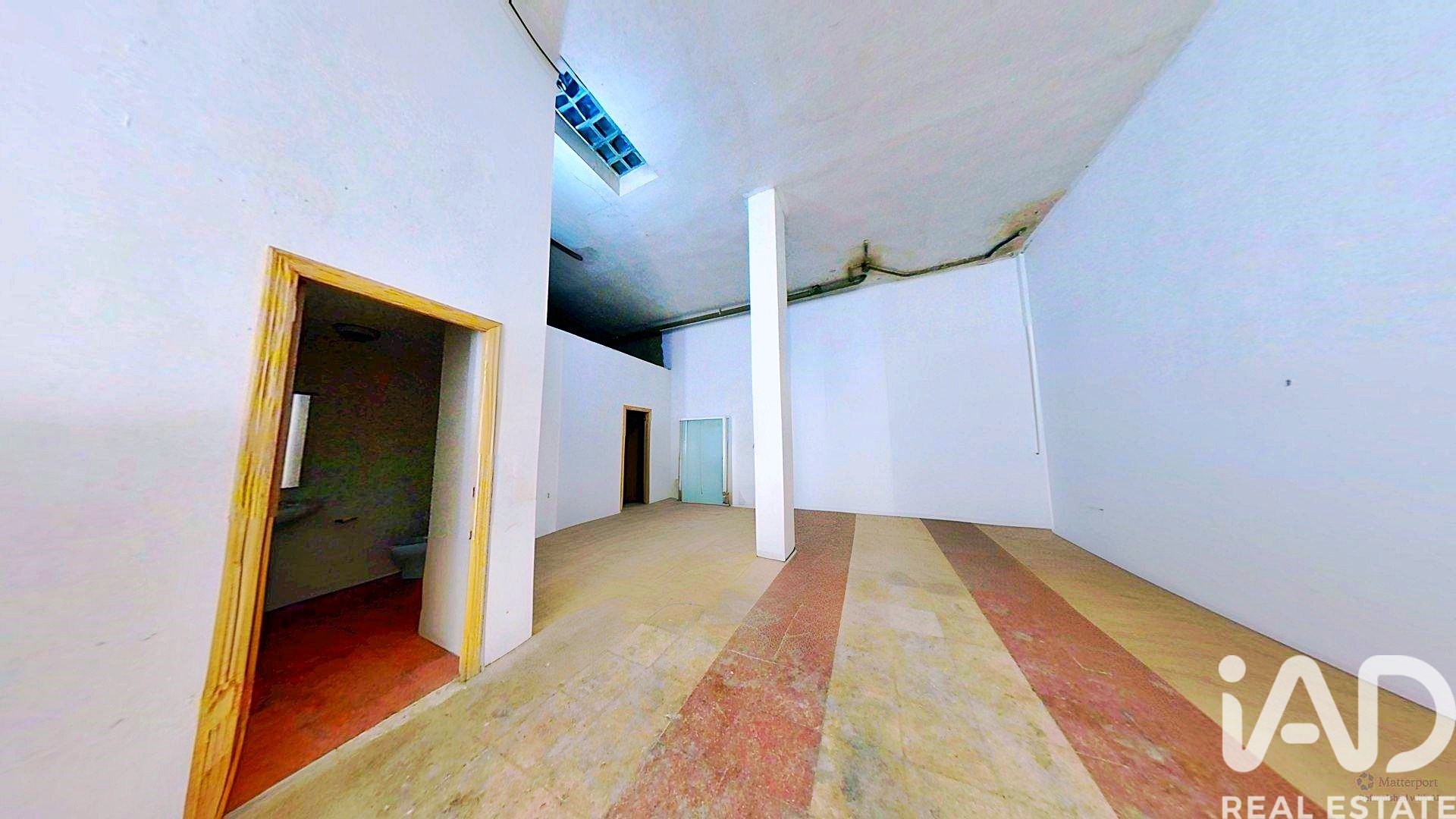 Propiedad comercial en Alicante, España 2 dormitorios, 181 m2 No. 185435