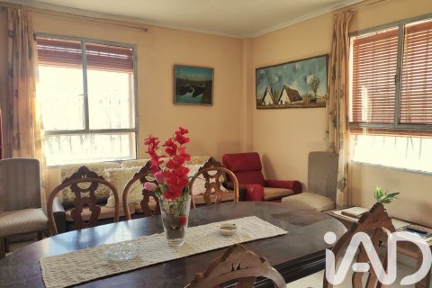 House for sale in Algimia d'Alfara, Valencia, Spain 4 bedrooms, 182 sq.m. No. 185441 - photo 9