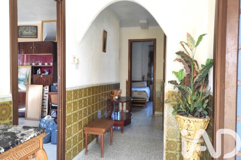 House for sale in Algimia d'Alfara, Valencia, Spain 4 bedrooms, 182 sq.m. No. 185441 - photo 7