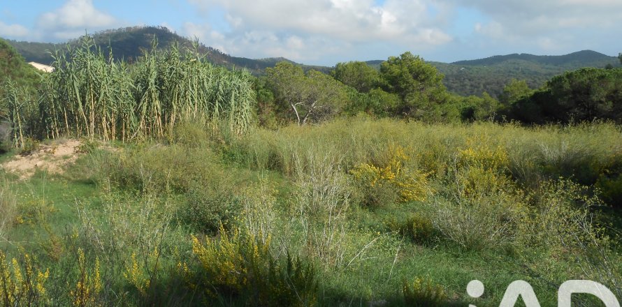 Zemes gabals Tordera, Barcelona, Spānijā 911 m2 Nr. 185437