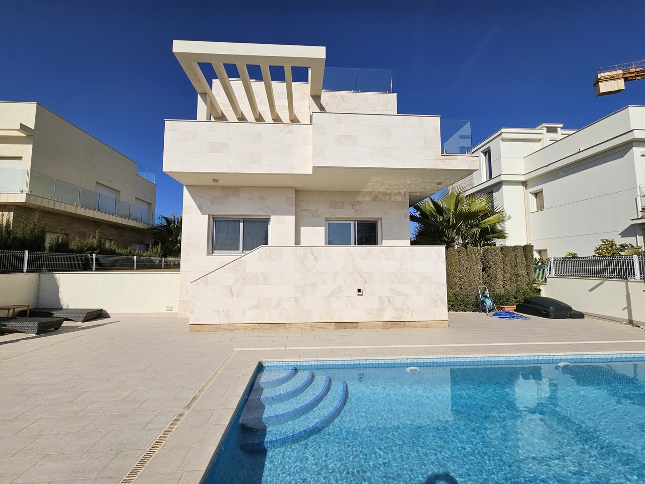 Villa in La Zenia, Alicante, Spain 5 bedrooms, 306 sq.m. No. 146396