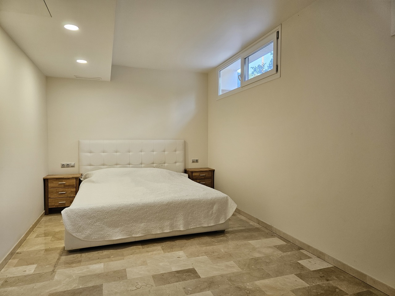 Villa in La Zenia, Alicante, Spain 5 bedrooms, 306 sq.m. No. 146396