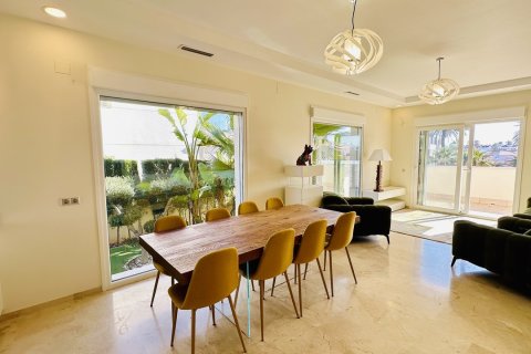 Продажа виллы в Ла Зения, Аликанте, Испания 5 спален, 306м2 №146396 - фото 5