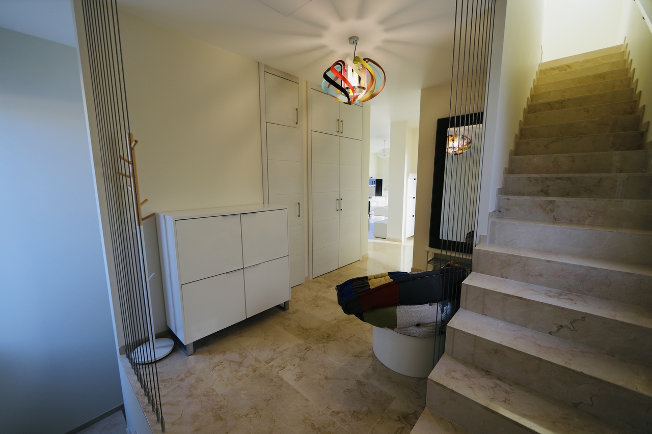 Villa in La Zenia, Alicante, Spain 5 bedrooms, 306 sq.m. No. 146396