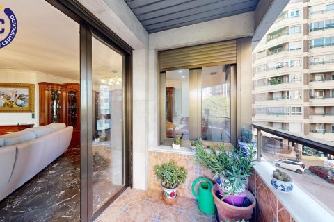Apartment for sale Valencia, Spain 3 bedrooms, 165 sq.m. No. 133340 - photo 10
