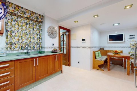 Apartment for sale Valencia, Spain 3 bedrooms, 165 sq.m. No. 133340 - photo 15