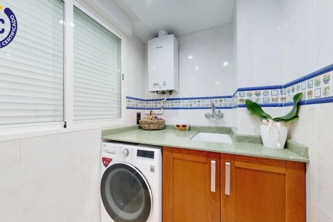 Apartment for sale Valencia, Spain 3 bedrooms, 165 sq.m. No. 133340 - photo 12