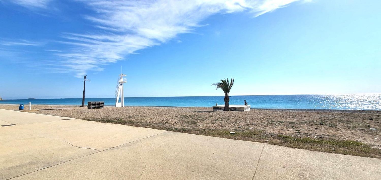 Villa i Villajoyosa, Alicante, Spanien 3 sovrum, 181 kvm. Nr. 133338