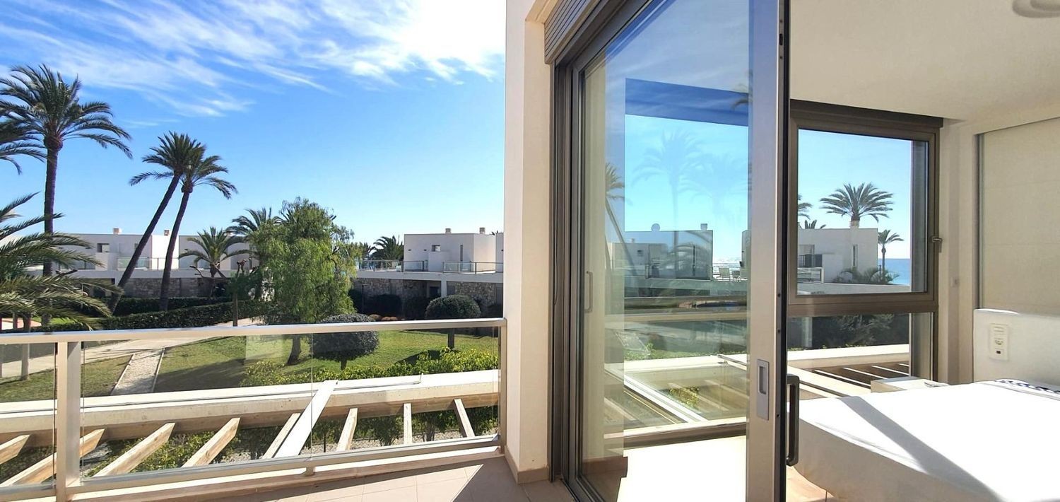 Villa i Villajoyosa, Alicante, Spanien 3 sovrum, 181 kvm. Nr. 133338