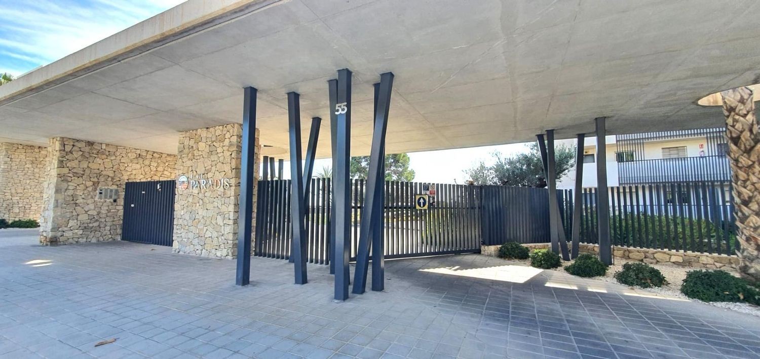 Villa i Villajoyosa, Alicante, Spanien 3 sovrum, 181 kvm. Nr. 133338