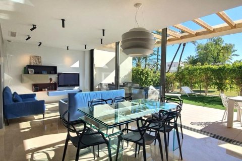Villa in vendita Villajoyosa, Alicante, Spagna 3 camere da letto, 181 mq. N° 133338 - foto 10