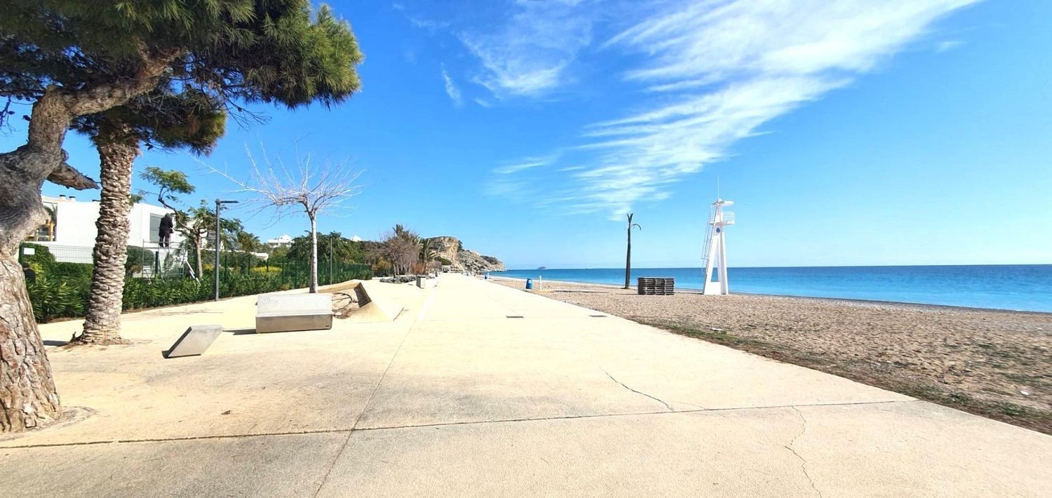 Villa i Villajoyosa, Alicante, Spanien 3 sovrum, 181 kvm. Nr. 133338