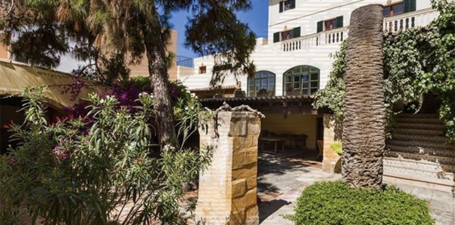 Villa in Mallorca, Spanien 6 Schlafzimmer, 700 m2 Nr. 148068