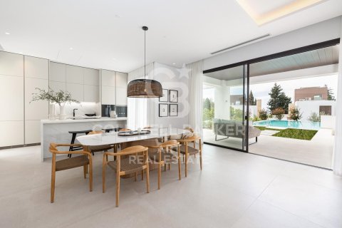 Villa à vendre à Marbella, Malaga, Espagne, 4 chambres, 753 m2 No. 158373 - photo 6