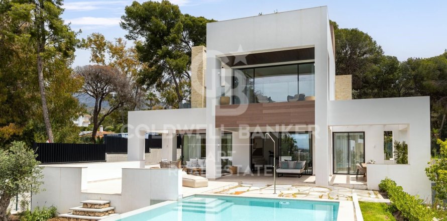 Villa à Marbella, Malaga, Espagne 4 chambres, 753 m2 No. 158373