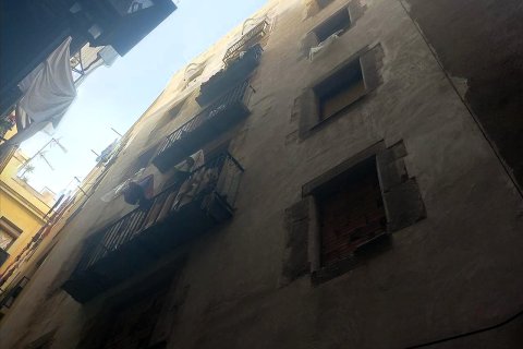 Commercial property in Barcelona, Spain 2 bedrooms, 549 sq.m. No. 166953