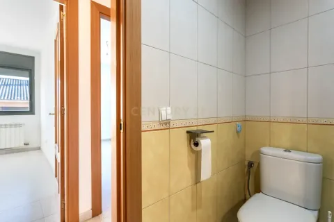 Huoneisto myytävänä Sant Celoni, Barcelona, Espanja, 3 makuuhuonetta, 125 m2 No. 166952 - kuva 21