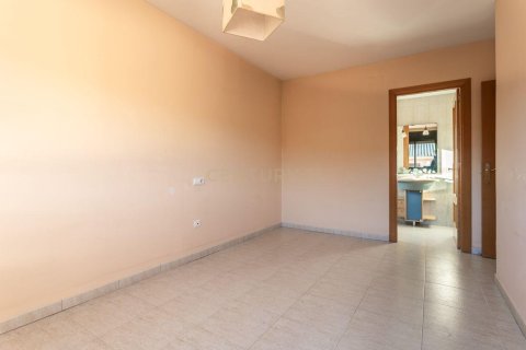 Huoneisto myytävänä Sant Celoni, Barcelona, Espanja, 3 makuuhuonetta, 125 m2 No. 166952 - kuva 26