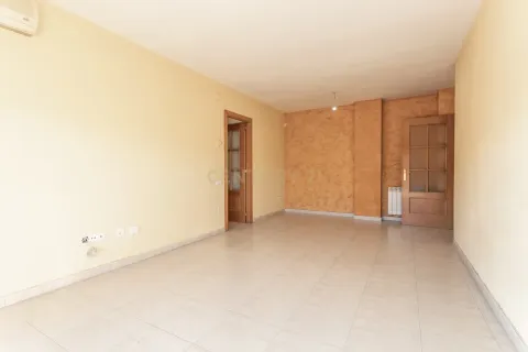 Huoneisto myytävänä Sant Celoni, Barcelona, Espanja, 3 makuuhuonetta, 125 m2 No. 166952 - kuva 14