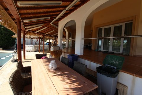 Villa en venta Calpe, Alicante, España 4 dormitorios, 456 m2 No. 138639 - foto 5