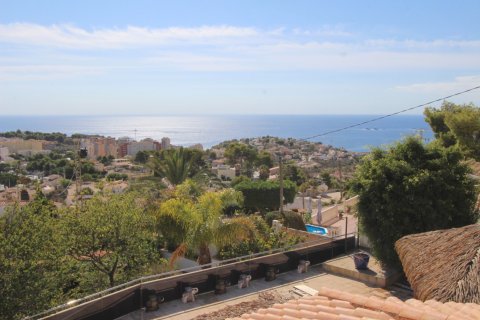 Villa for sale in Calpe, Alicante, Spain 4 bedrooms, 456 sq.m. No. 138639 - photo 3