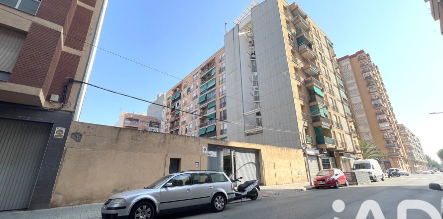 Tontti Sabadell, Barcelona, Espanja 1064 m2 No. 152226