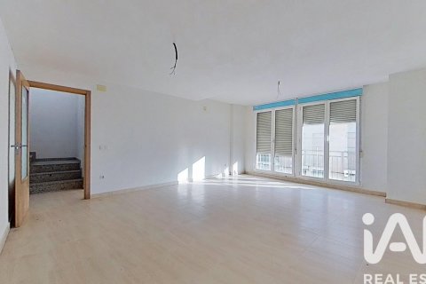 Talo myytävänä Cabanes, Castellon, Espanja, 4 makuuhuonetta, 251 m2 No. 152225 - kuva 9