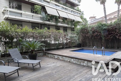 Paritalo myytävänä Barcelona, Espanja, 5 makuuhuonetta, 308 m2 No. 152228 - kuva 7