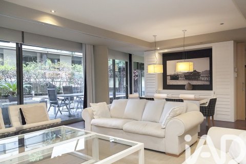 Tvåvåningslägenhet i Barcelona, Spanien 5 sovrum, 308 kvm. Nr. 152228