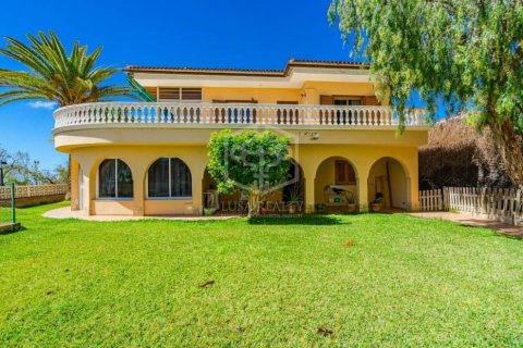 Villa in vendita Arona, Tenerife, Spagna 9 camere da letto, 470 mq. N° 111045 - foto 1