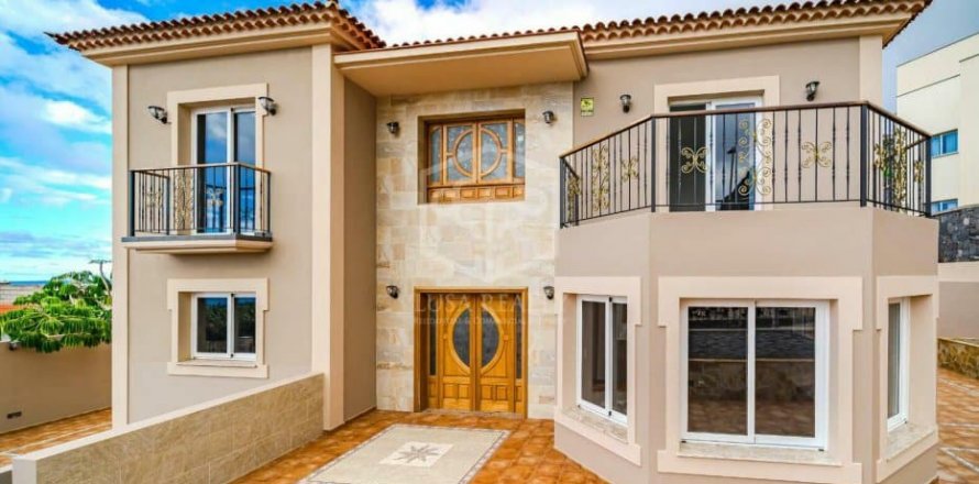 Villa Garachico, Tenerife, Espagne 5 chambres, 383 m2 No. 111046