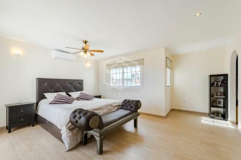 Villa for sale San Miguel de Abona, Tenerife, Spain 4 bedrooms, 306 sq.m. No. 111049 - photo 5