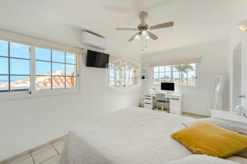 Villa for sale San Miguel de Abona, Tenerife, Spain 4 bedrooms, 306 sq.m. No. 111049 - photo 12