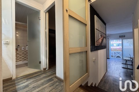 Apartment for sale in Roses, Girona, Spain 1 bedroom, 63 sq.m. No. 185893 - photo 3
